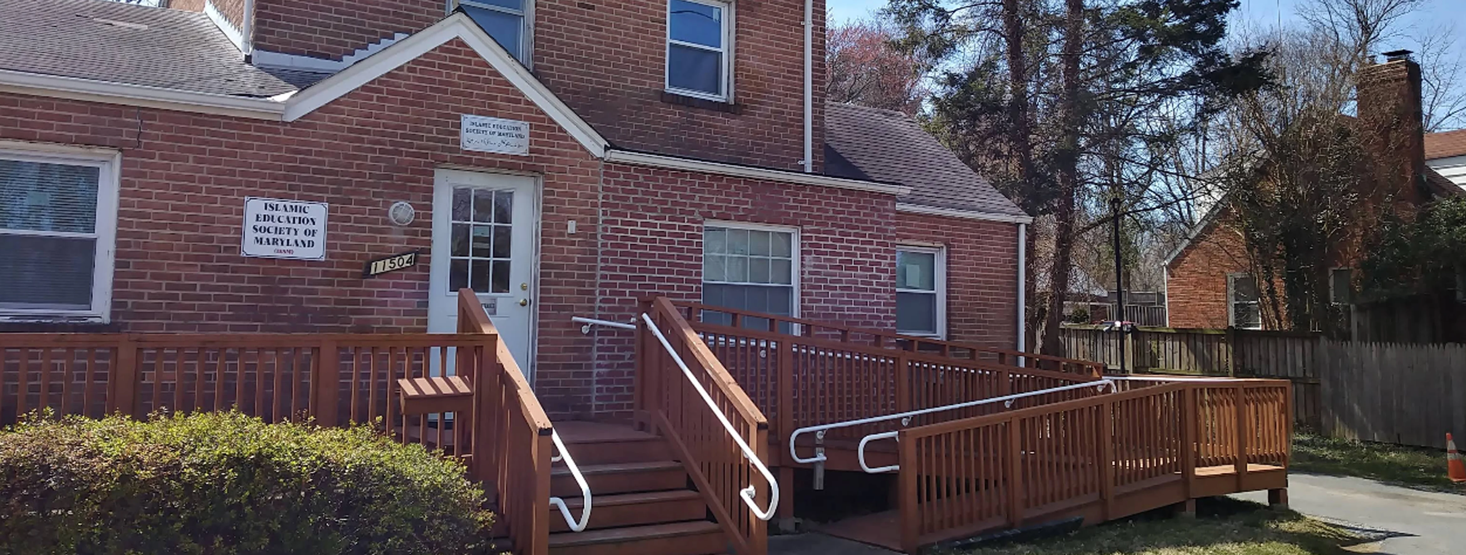 Exterior view of Islamic Education Society of Maryland Wheaton building